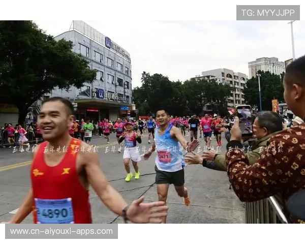 马拉松全程领跑却在终点摔倒痛失冠军